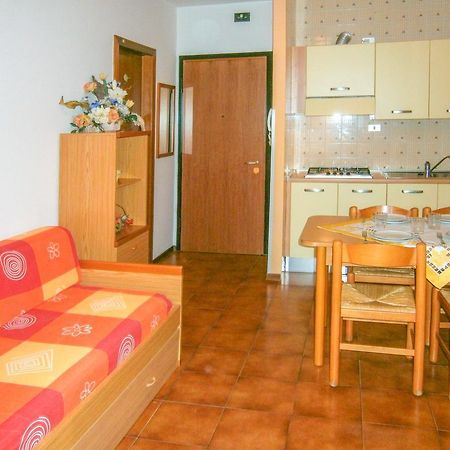 Tiepolo Apartment Бибионе Екстериор снимка