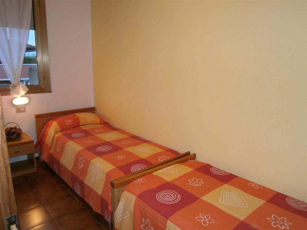 Tiepolo Apartment Бибионе Екстериор снимка