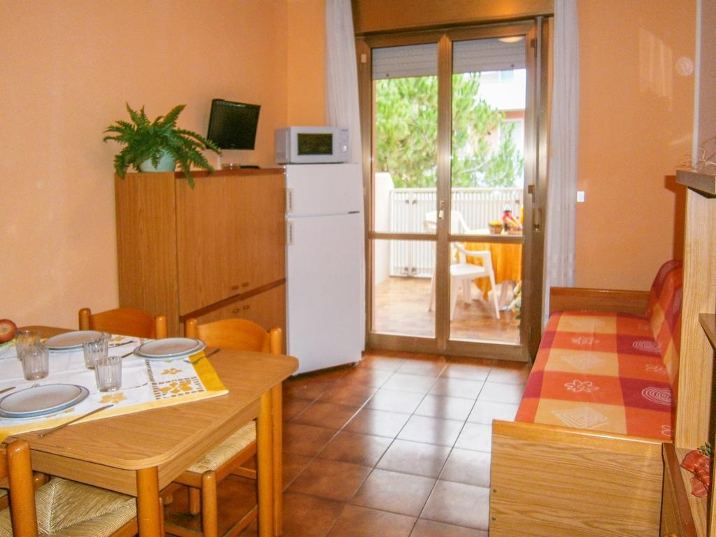 Tiepolo Apartment Бибионе Екстериор снимка