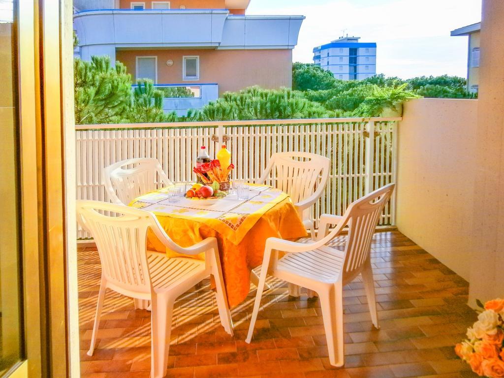 Tiepolo Apartment Бибионе Екстериор снимка