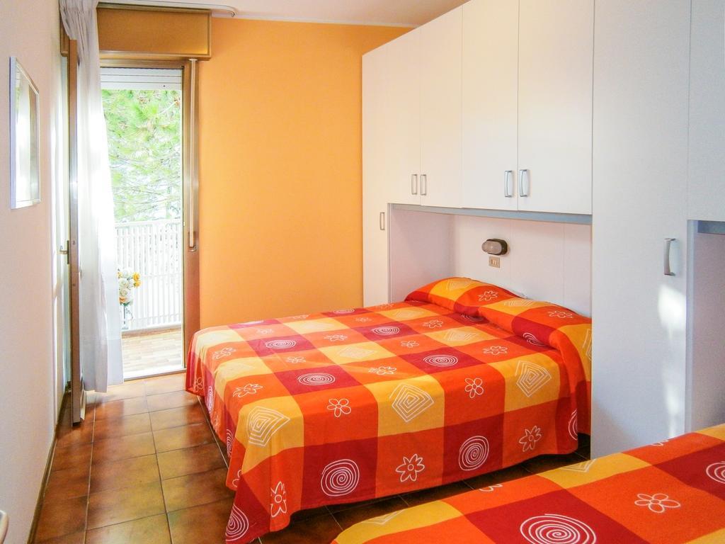Tiepolo Apartment Бибионе Екстериор снимка